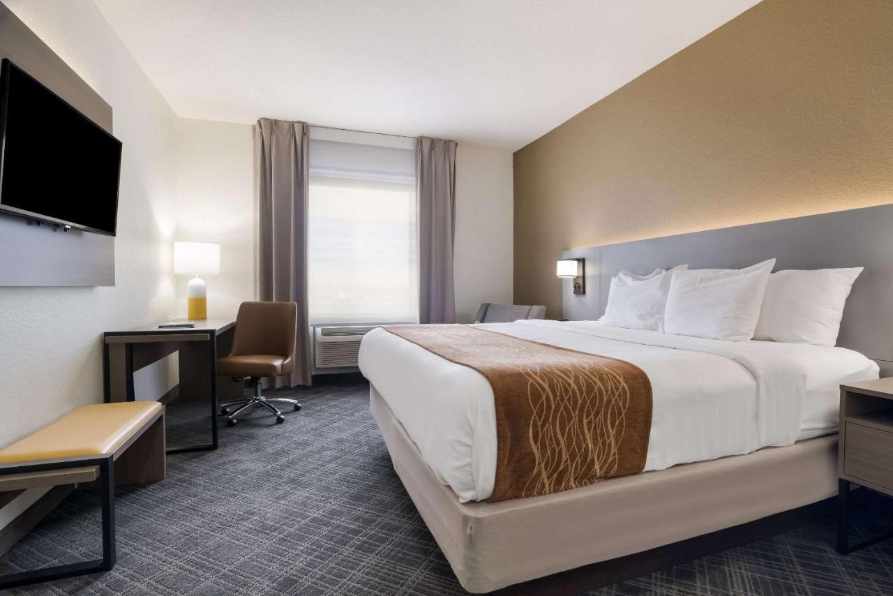 Comfort Inn & Suites Victoria North Extérieur photo