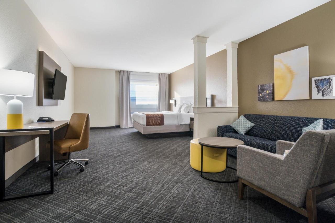 Comfort Inn & Suites Victoria North Extérieur photo