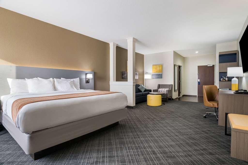 Comfort Inn & Suites Victoria North Chambre photo